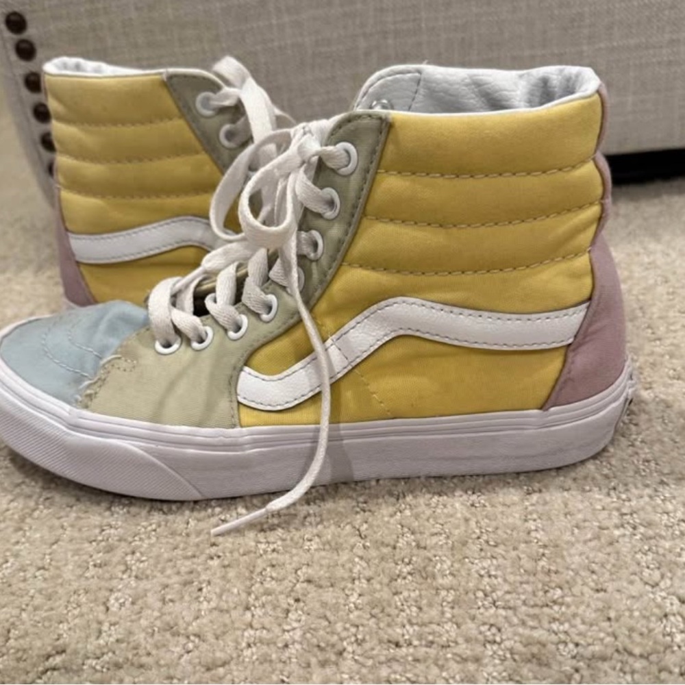 Vans high tops women’s 7.5